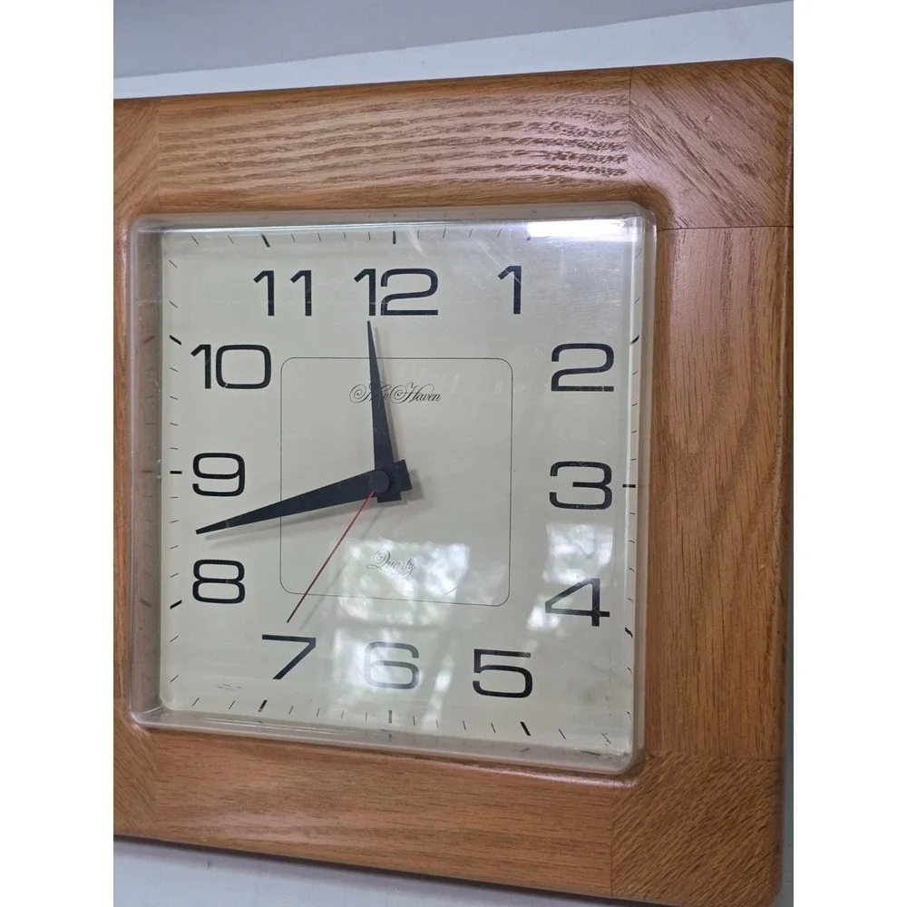 Vintage‎ New Haven Quartz Wall Clock Square Wood Oak Frame Retro 70s 80s Rare